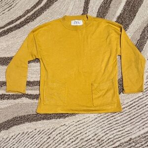 Zara Golden Yellow Knit Top with Front Pockets - Size 5